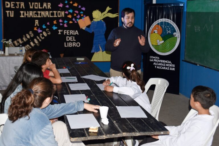 Taller y charla en la 1° Feria del Libro de La Providencia
